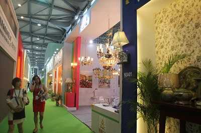 为何经济比较好的地方企业都争着参加展会?